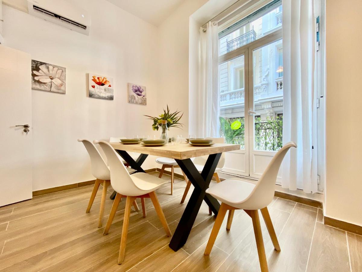 Ferienwohnung Charming Gran Via Madrid Exterior foto
